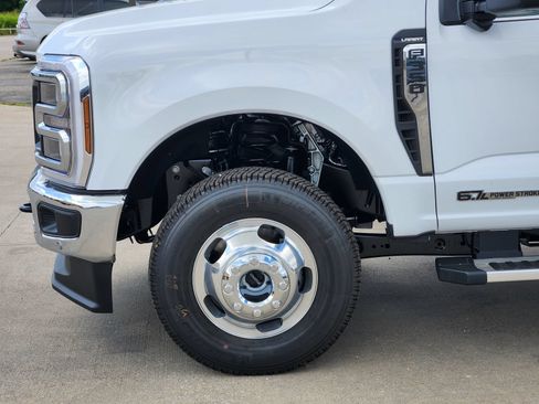 New 2026 Ford F350 Lariat w/ Lariat Premium Package AWD/4WD image 9