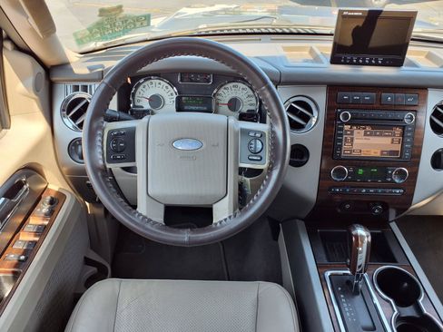 Used 2008 Ford Expedition EL Limited RWD image 6