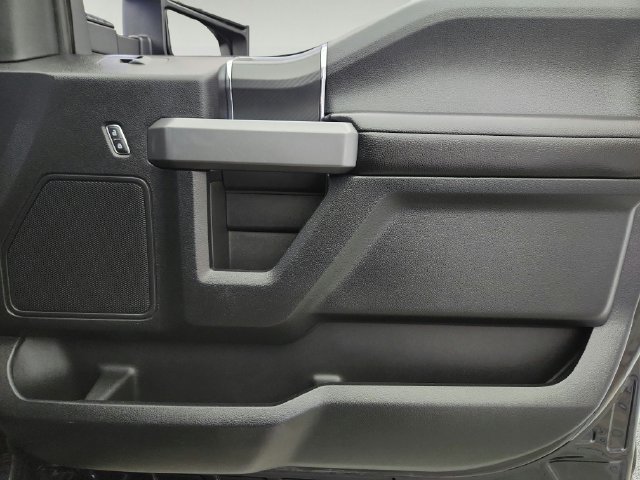 Used 2019 Ford F150 XLT w/ Equipment Group 302A Luxury AWD/4WD image 25