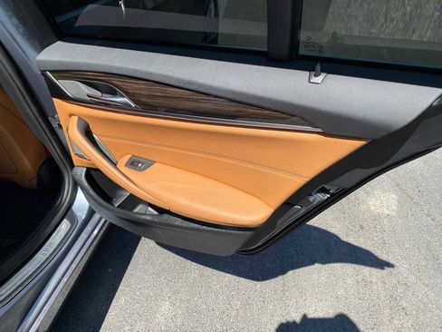 Used 2022 BMW 530i xDrive w/ Premium Package AWD/4WD image 37