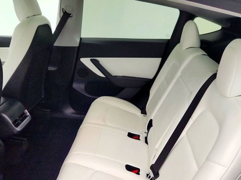 Used 2021 Tesla Model Y 2WD image 25