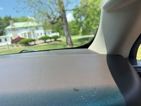 Used 2016 Chevrolet Suburban LT AWD/4WD image 42