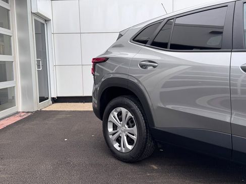 Used 2024 Chevrolet Trax LS w/ Driver Confidence Package image 33