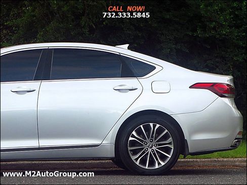 Used 2015 Hyundai Genesis 3.8 image 21
