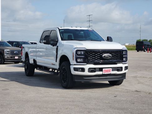 New 2026 Ford F350 Lariat w/ Black Appearance Package AWD/4WD image 2