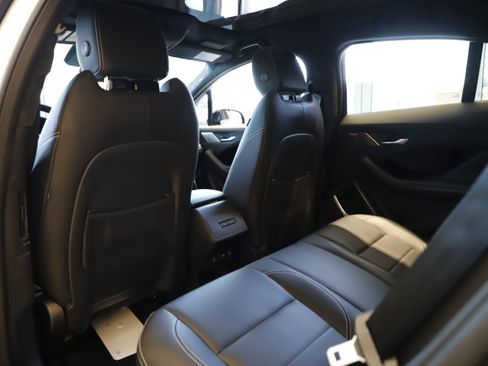 New 2024 Jaguar I-PACE R-Dynamic HSE image 13