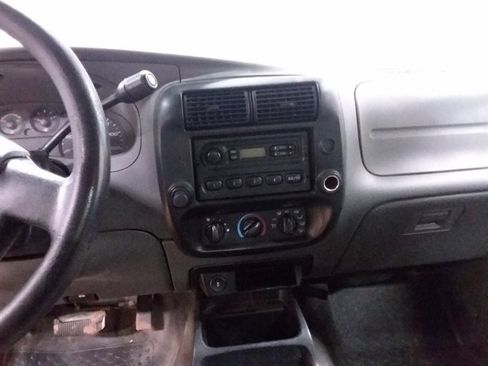 Used 2010 Ford Ranger XL image 11