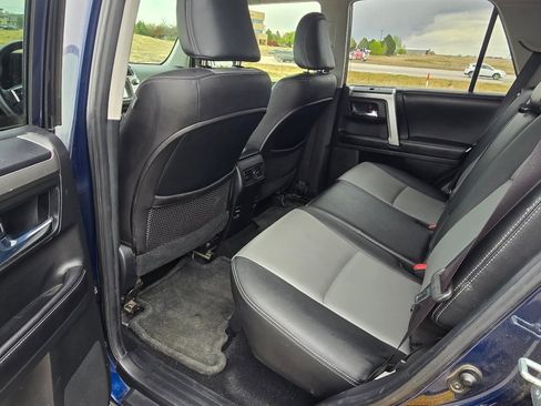 Used 2016 Toyota 4Runner SR5 Premium image 13