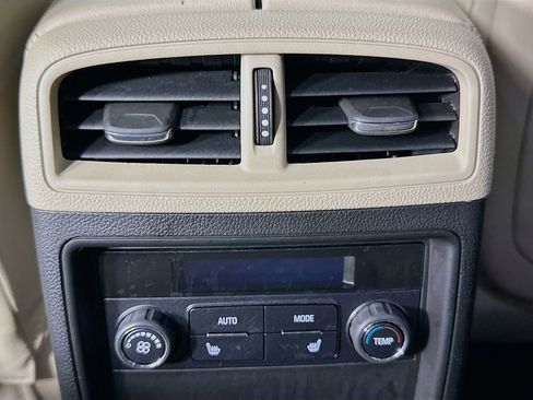 Used 2019 Buick Envision Premium w/ Driver Confidence Package AWD/4WD image 25