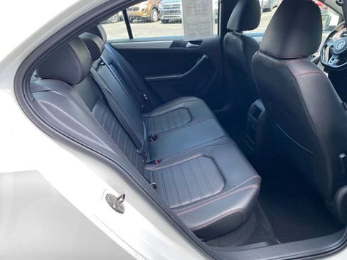 Used 2013 Volkswagen Jetta GLI Autobahn FWD image 27