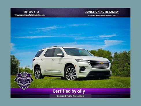 Used 2023 Chevrolet Traverse Premier AWD/4WD image 1