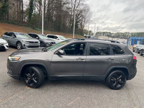 Used 2019 Jeep Cherokee Latitude Plus image 6