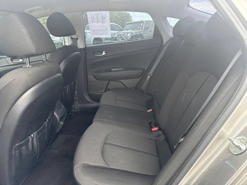 Used 2018 Kia Optima LX FWD image 6