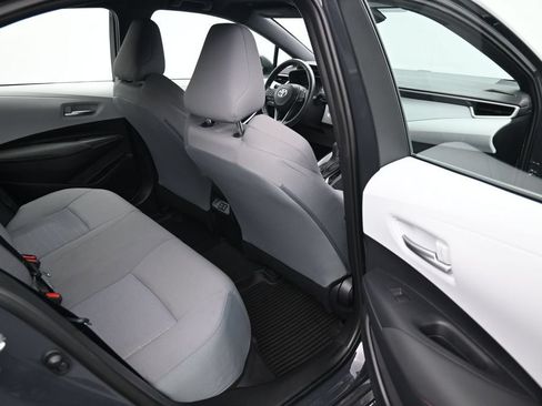 Used 2025 Toyota Corolla SE FWD image 12