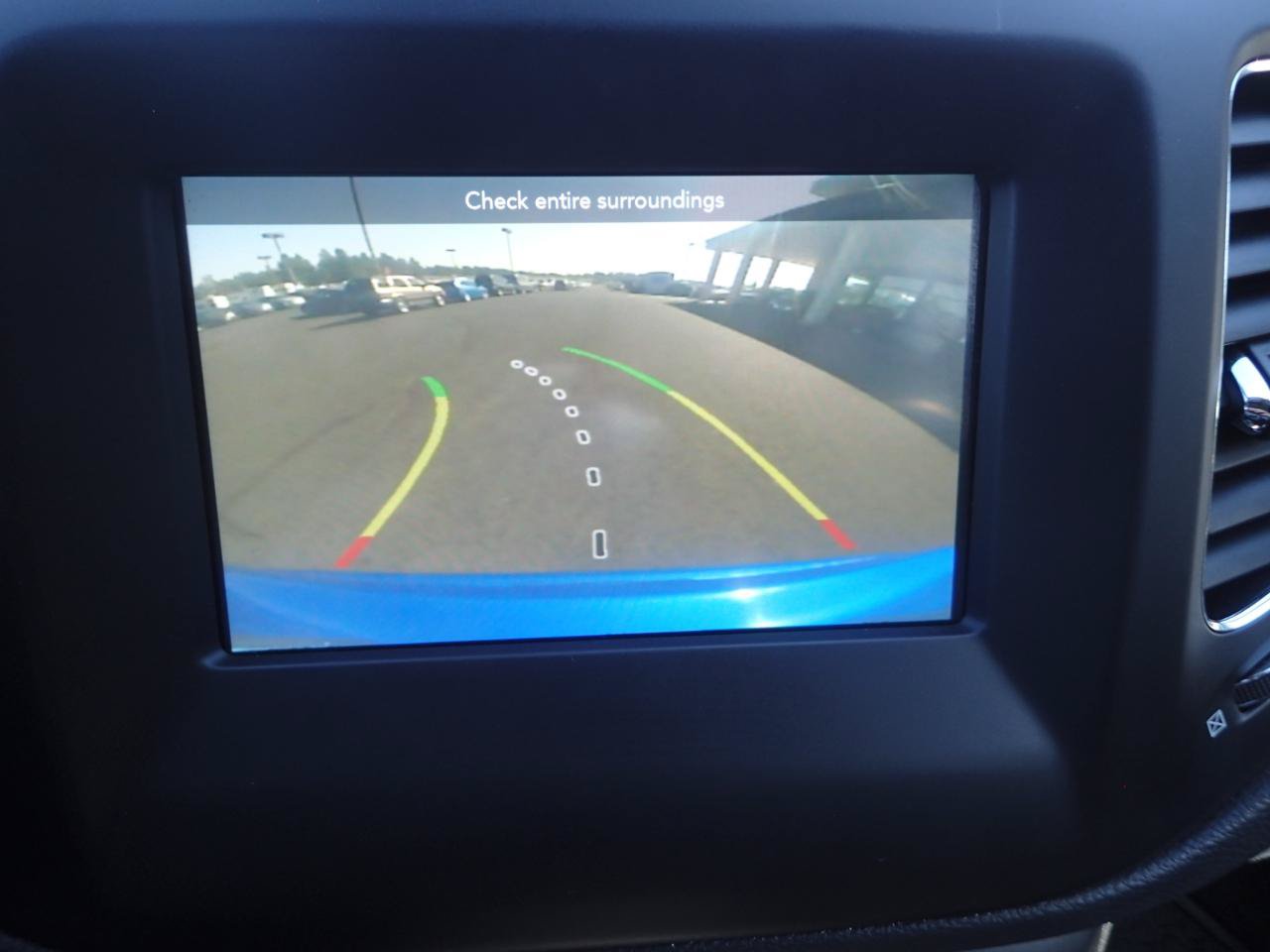 Used 2019 Jeep Compass Latitude w/ Popular Equipment Group AWD/4WD image 18