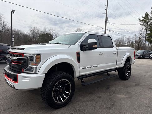 Used 2020 Ford F250 Lariat w/ Lariat Ultimate Package image 3