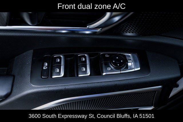 Used 2025 Kia Telluride EX w/ EX Captain's Chair Package AWD/4WD image 17