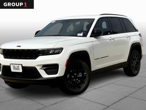 Certified 2024 Jeep Grand Cherokee Altitude image 1