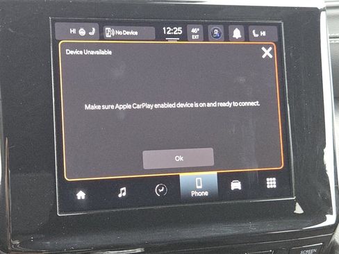 Used 2024 Jeep Grand Cherokee Altitude image 4