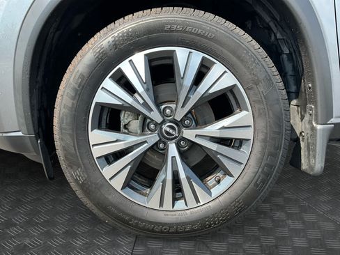 Used 2023 Nissan Rogue SV AWD/4WD image 9