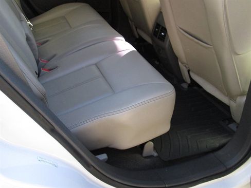 Used 2013 Ford Edge Limited image 18