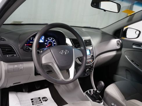 Used 2013 Hyundai Accent GS image 11