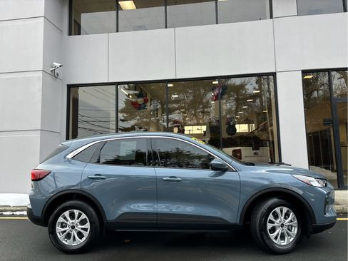 Certified 2023 Ford Escape Active w/ Tech Pack #2 image 4