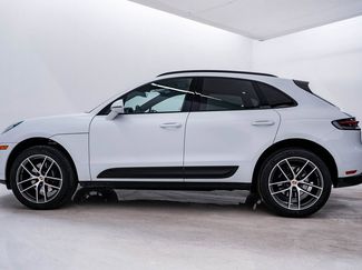 Certified 2025 Porsche Macan video 2