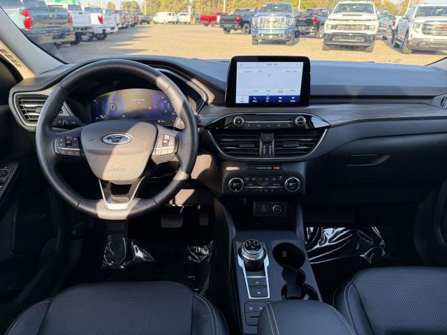 Used 2020 Ford Escape Titanium AWD/4WD image 18