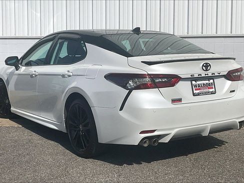 Used 2024 Toyota Camry XSE w/ Navigation Package image 15