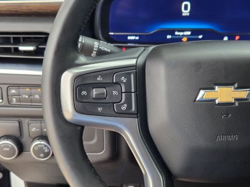 Certified 2023 Chevrolet Suburban Premier image 23