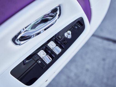 Used 2024 Rolls-Royce Spectre w/ Spectre Launch Package image 21