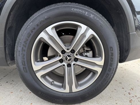 Certified 2022 Mercedes-Benz GLC 300 image 4