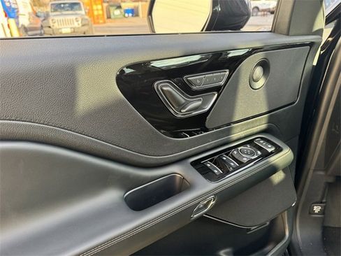 New 2026 Lincoln Aviator Reserve image 22