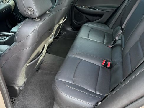 Used 2024 Chevrolet Malibu LT FWD image 12
