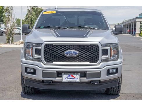 Used 2018 Ford F150 XLT w/ Equipment Group 302A Luxury AWD/4WD image 8