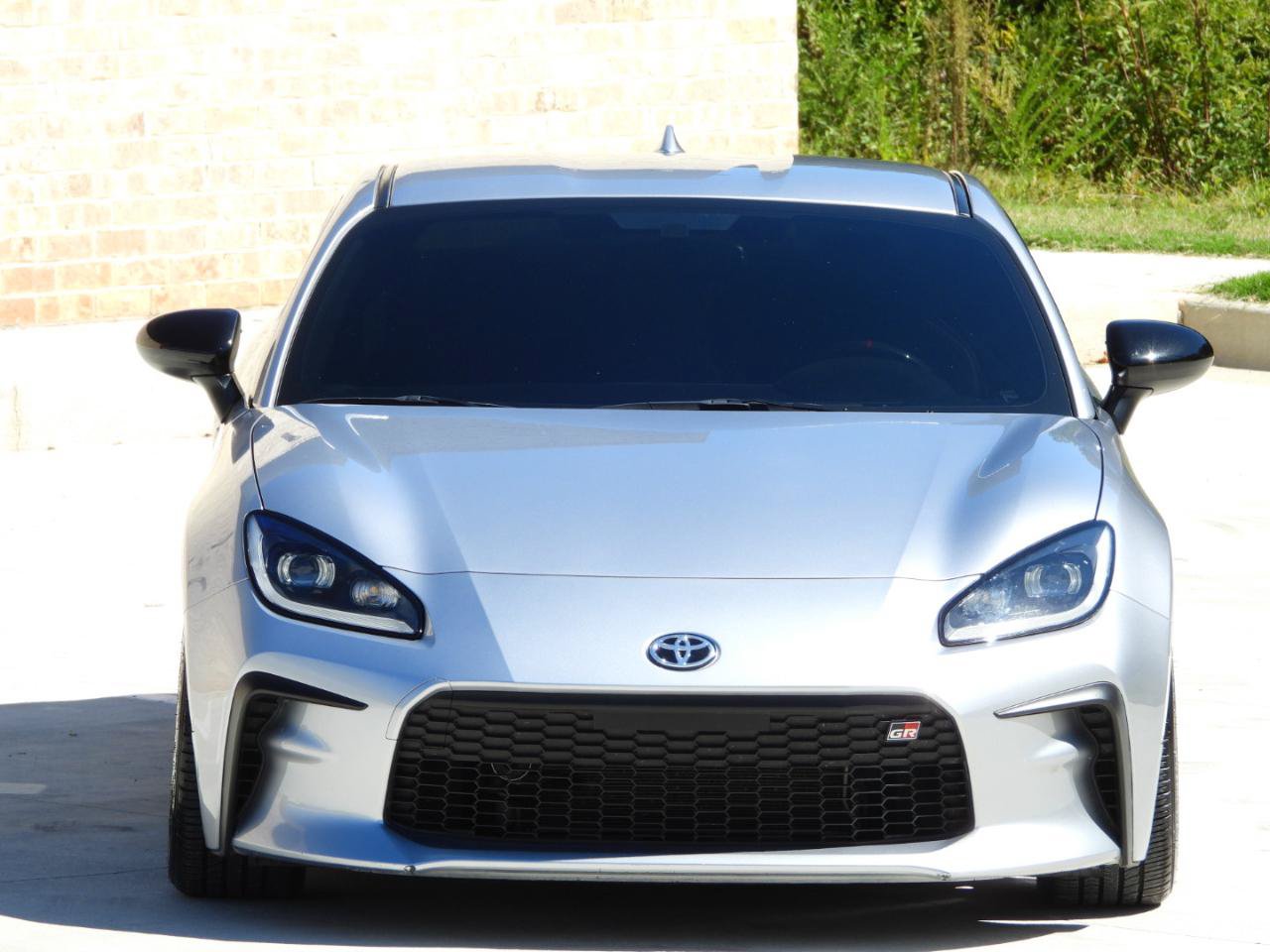 Used 2025 Toyota GR86 Premium w/ ALL Weather Mat Package (TMS) RWD image 47
