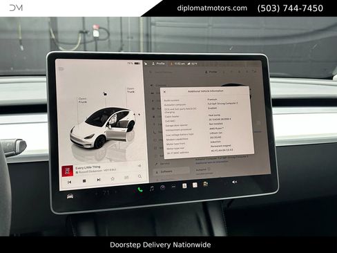 Used 2023 Tesla Model Y Long Range image 31