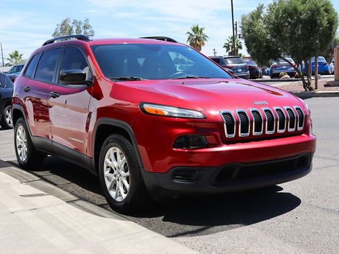 Used 2016 Jeep Cherokee Sport FWD image 14