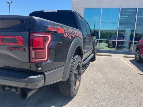 Used 2018 Ford F150 Raptor w/ Equipment Group 802A Luxury AWD/4WD image 3