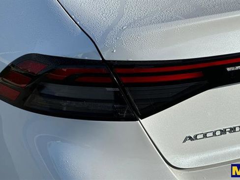 Used 2023 Honda Accord EX image 31