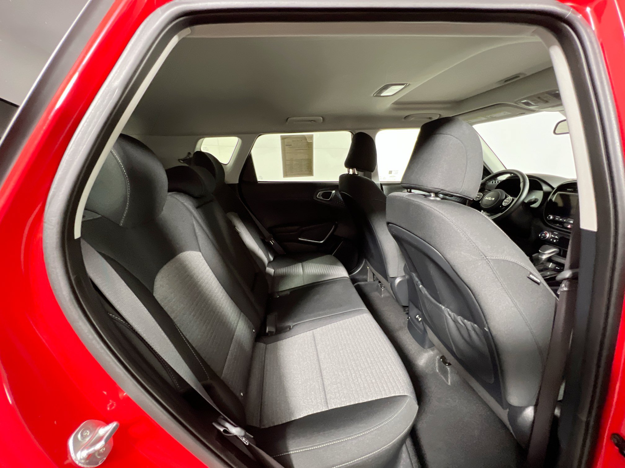 Used 2025 Kia Soul EX FWD image 33