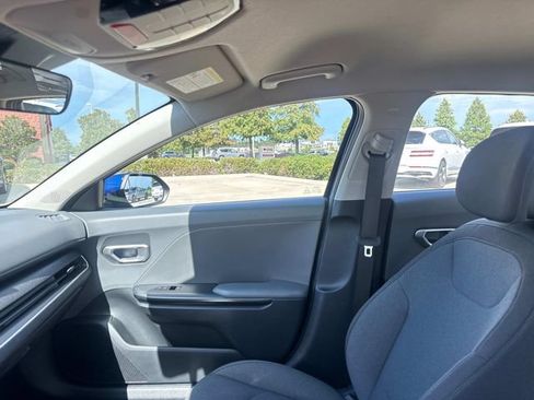 Used 2025 Kia K4 FWD image 20