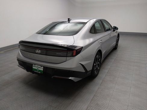 Used 2024 Hyundai Sonata SEL image 9
