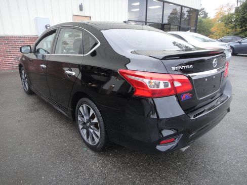 Used 2019 Nissan Sentra SR image 6