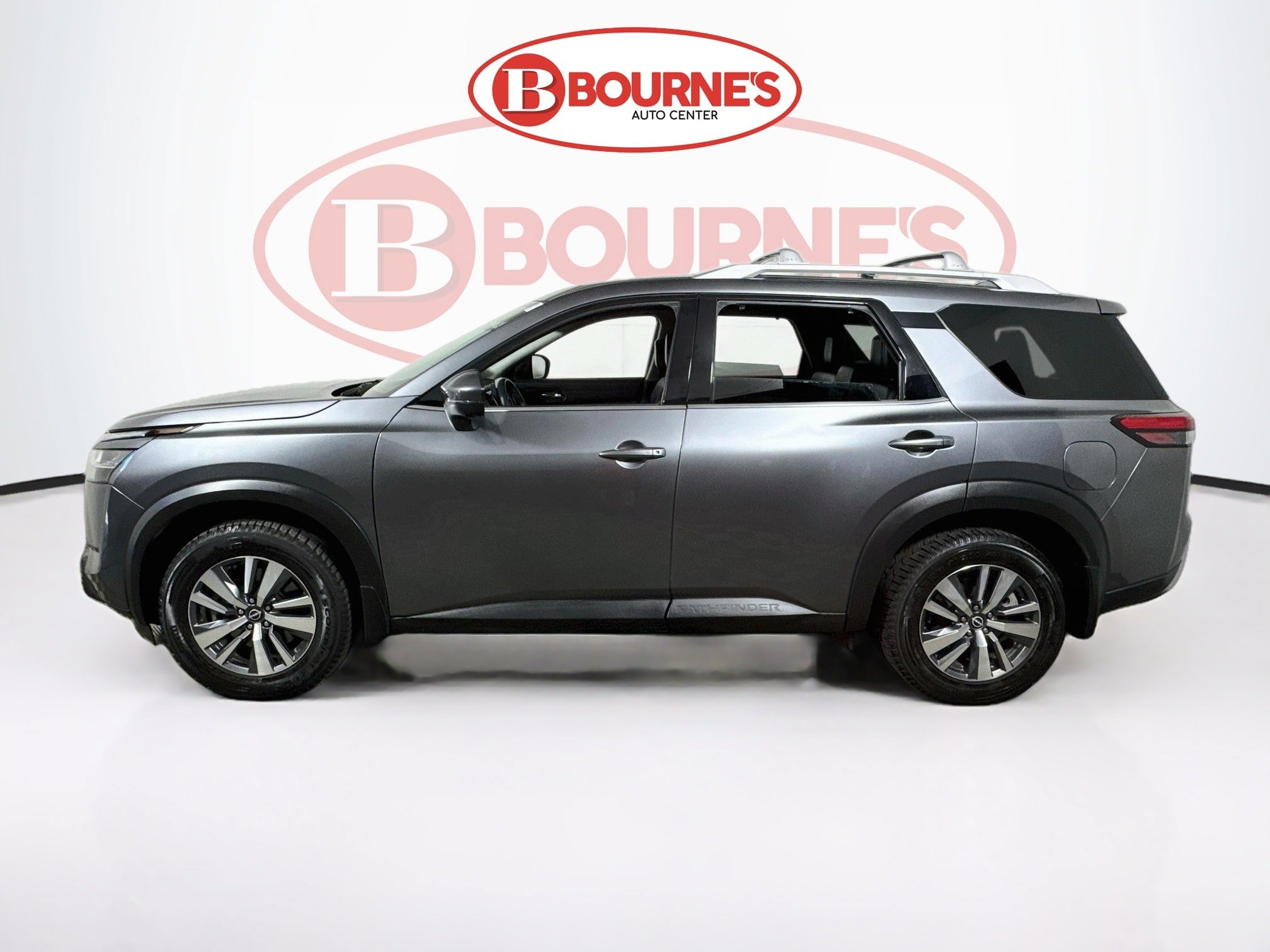Used 2024 Nissan Pathfinder SL AWD/4WD image 7