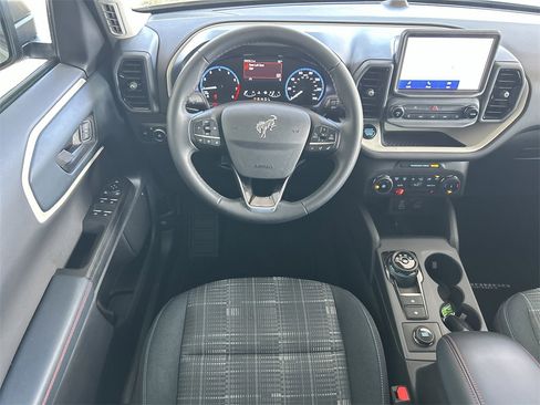 Used 2024 Ford Bronco Sport Heritage w/ Heritage Convenience Package image 37