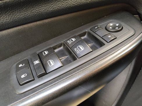 Used 2020 Jeep Cherokee Trailhawk w/ Cold Weather Group AWD/4WD image 27