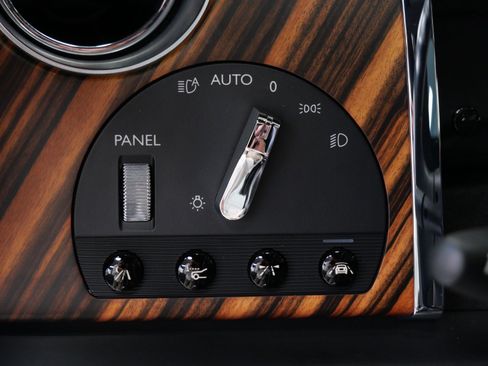 Used 2016 Rolls-Royce Wraith image 33