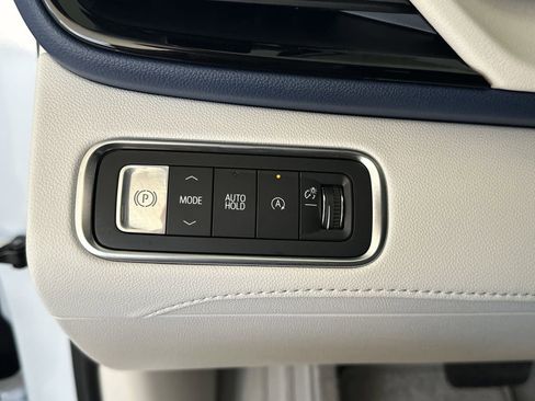 New 2026 Buick Enclave Avenir w/ Super Cruise Package image 18